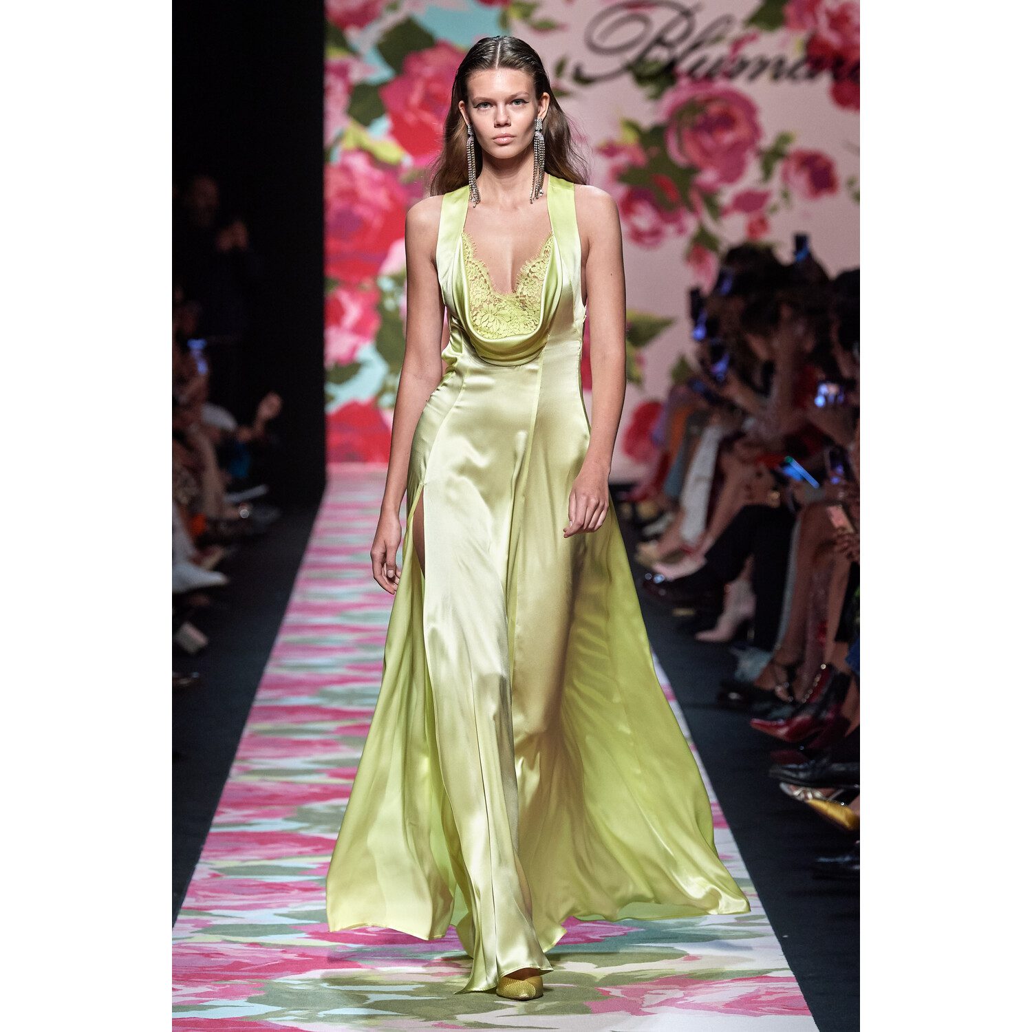 Фото Blumarine Spring 2020 / Blumarine весна-лето 2020 / Неделя моды: Милан